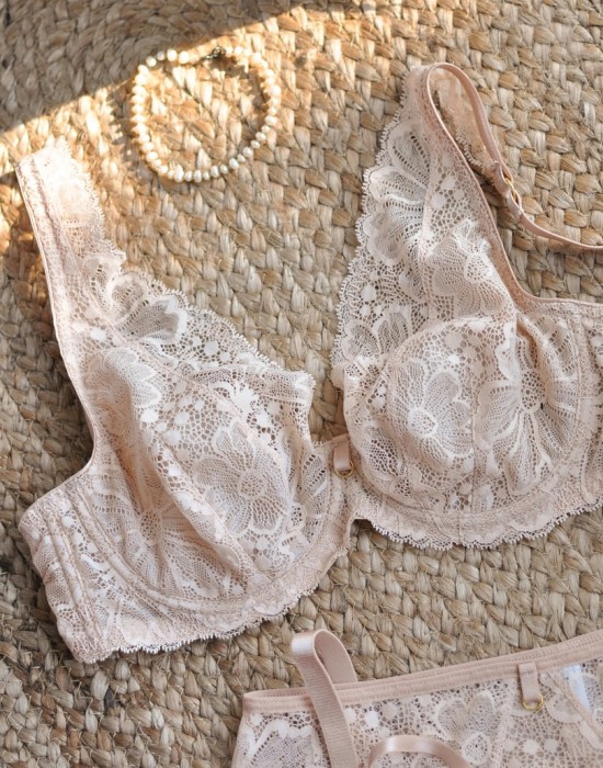 Сутиен с меки чашки в бежов цвят JULIA BRALETTE 19185 Сутиен с меки чашки в бежов цвят JULIA BRALETTE 19185