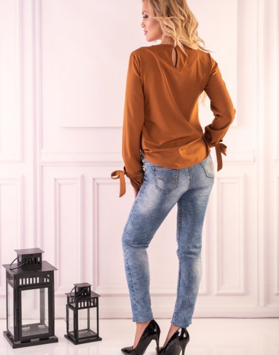 Елегантна блуза в цвят камел Nedimade, Merribel - Modavel.com Елегантна блуза в цвят камел Nedimade, Merribel, Блузи / Топове - Modavel.com