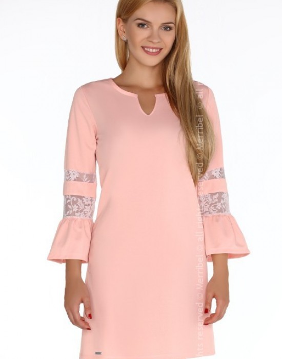 Елегантна къса рокля в розово Megarnina