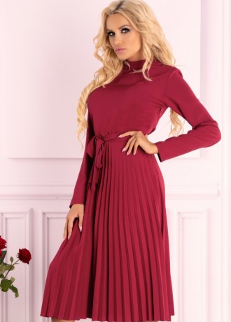 Елегантна миди рокля в червено Hamien