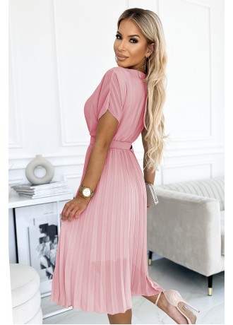 Рокля с плисета в розов цвят 465-3